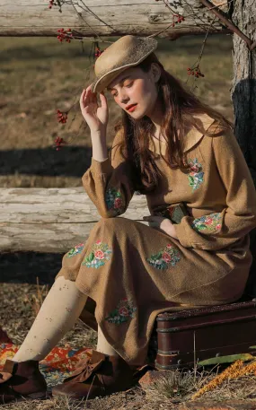 Elsie Vintage Retro Rose Embroidery Golden Thread Knitted Dress