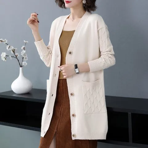 Large Size Fashion Knitted Coat