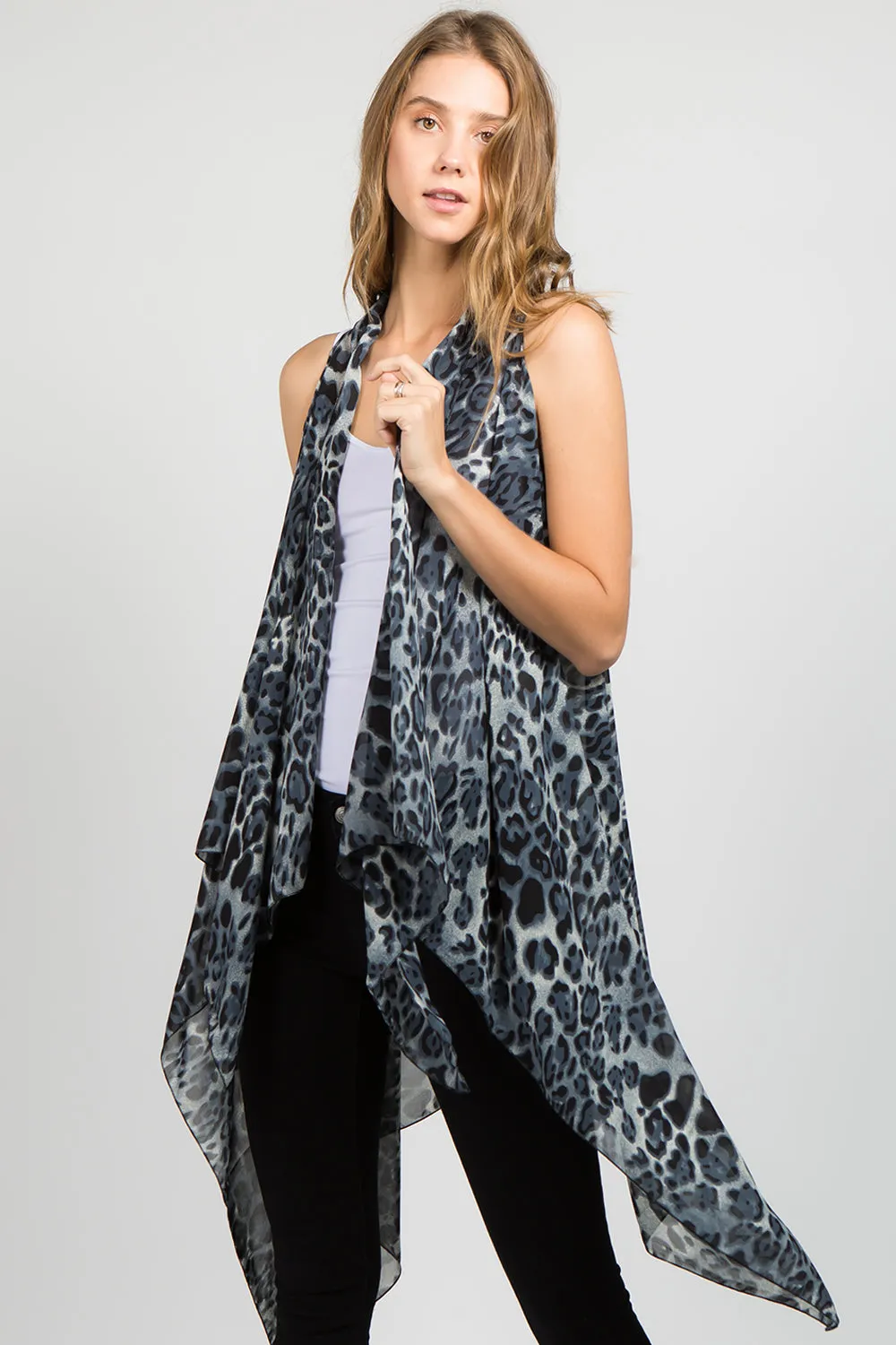 PN-29 leopard design vest