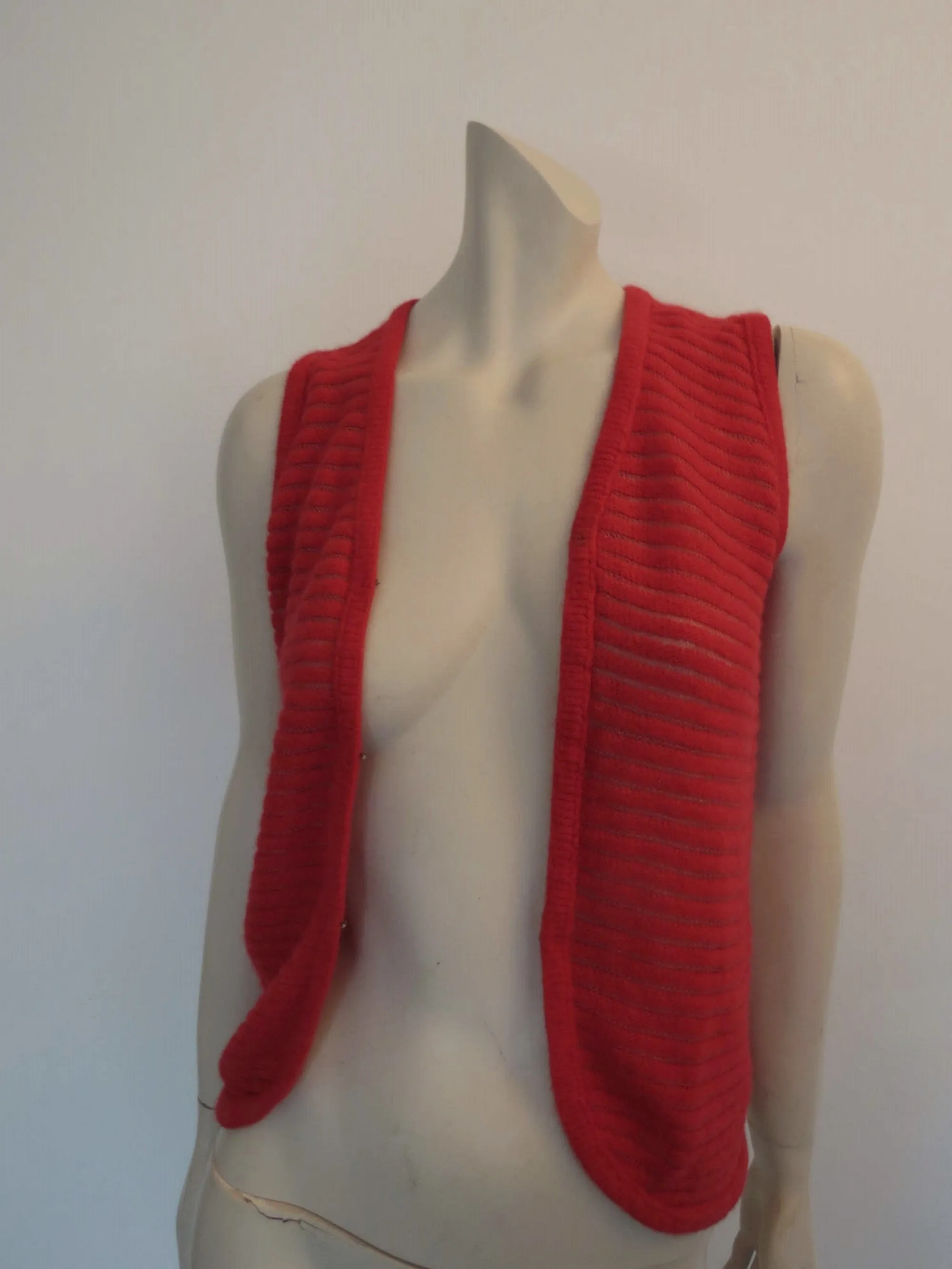 Red Lambswool Vest With Sheer Stripes - Bust 76 cm