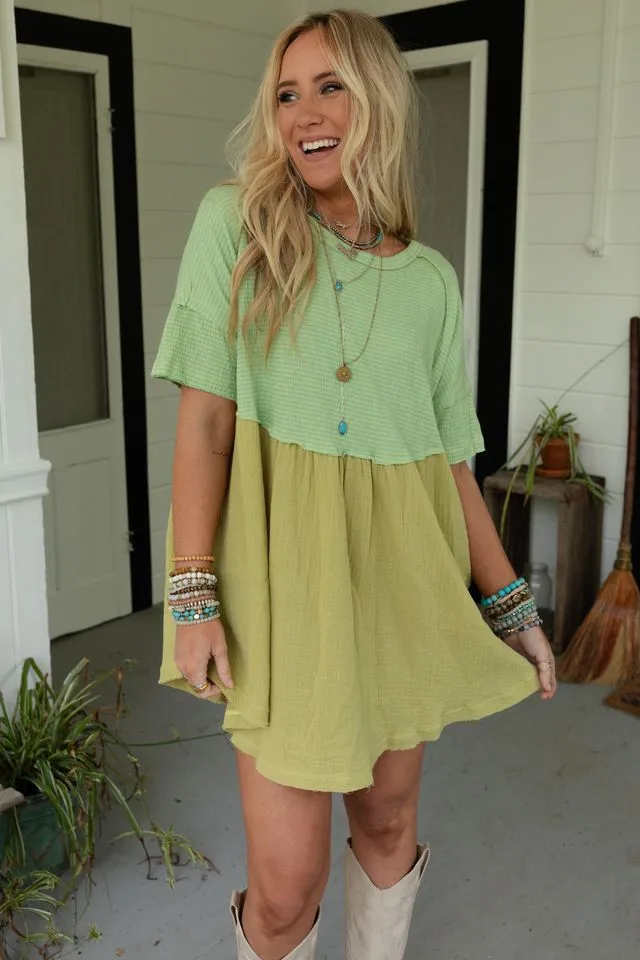 The Nest Budding Beauty Tunic Dress - Kiwi