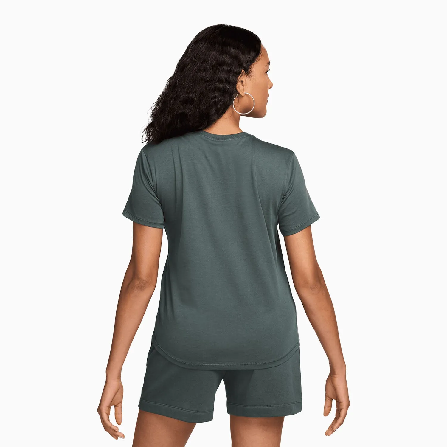 Women's Sportswear Graphic T-Shirt And Shorts Outfit